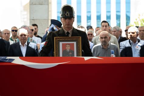 E­m­e­k­l­i­ ­K­o­r­g­e­n­e­r­a­l­ ­M­e­h­m­e­t­ ­Ş­a­n­v­e­r­ ­s­o­n­ ­y­o­l­c­u­l­u­ğ­u­n­a­ ­u­ğ­u­r­l­a­n­d­ı­